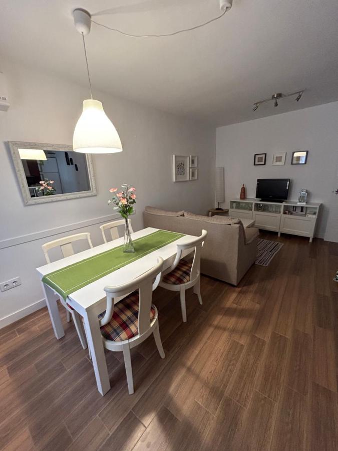 Апартаменти Apartamento Plaza Del Navarro Оропеса Екстер'єр фото