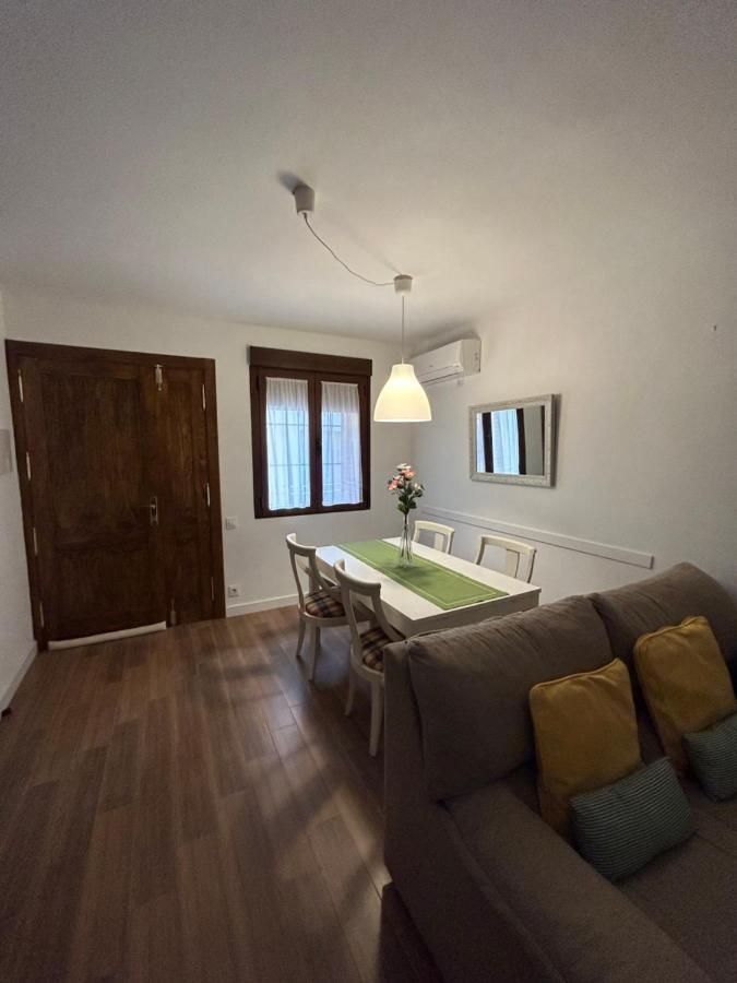 Апартаменти Apartamento Plaza Del Navarro Оропеса Екстер'єр фото